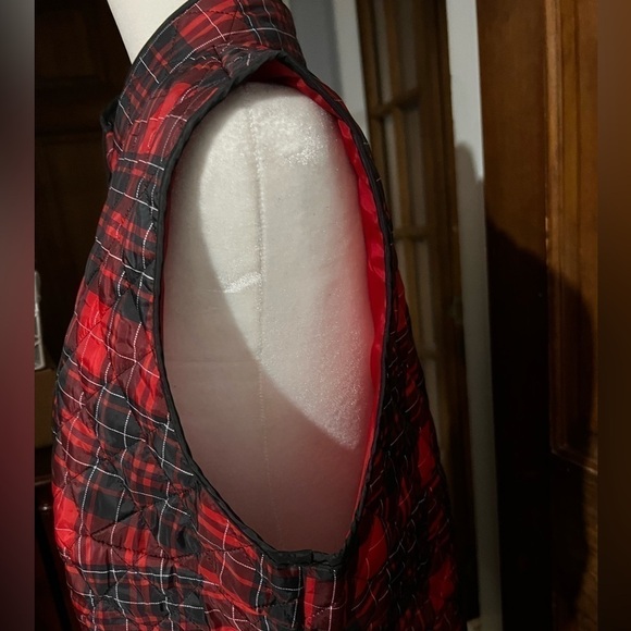 Nwt- Karen Scott Red & Black Quilted Vest - Picture 5 of 6